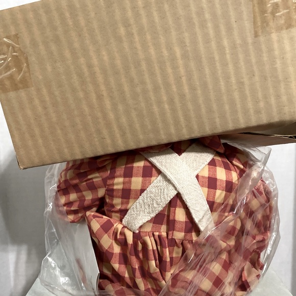 Vintage House Of Lloyd Betsy’s Tea Time Doll - Picture 9 of 16